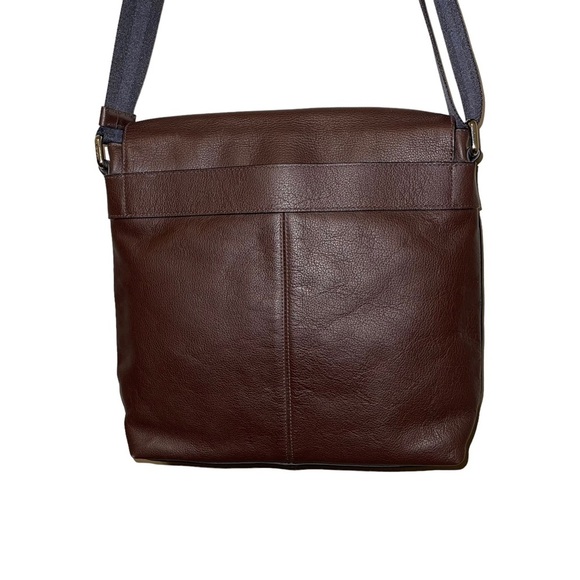 Coach Massager Leather Man Bag - Picture 6 of 8